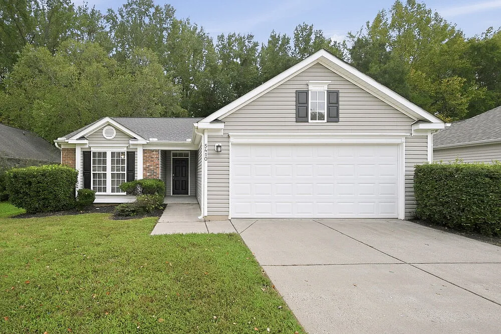 3 bed, 2.0 bath, 1191 sqft, $2,245 — Photo 1