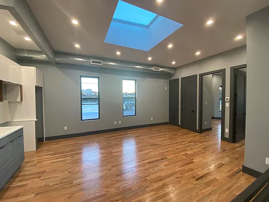 Rented by Premier Metro Realty Corp | media 11