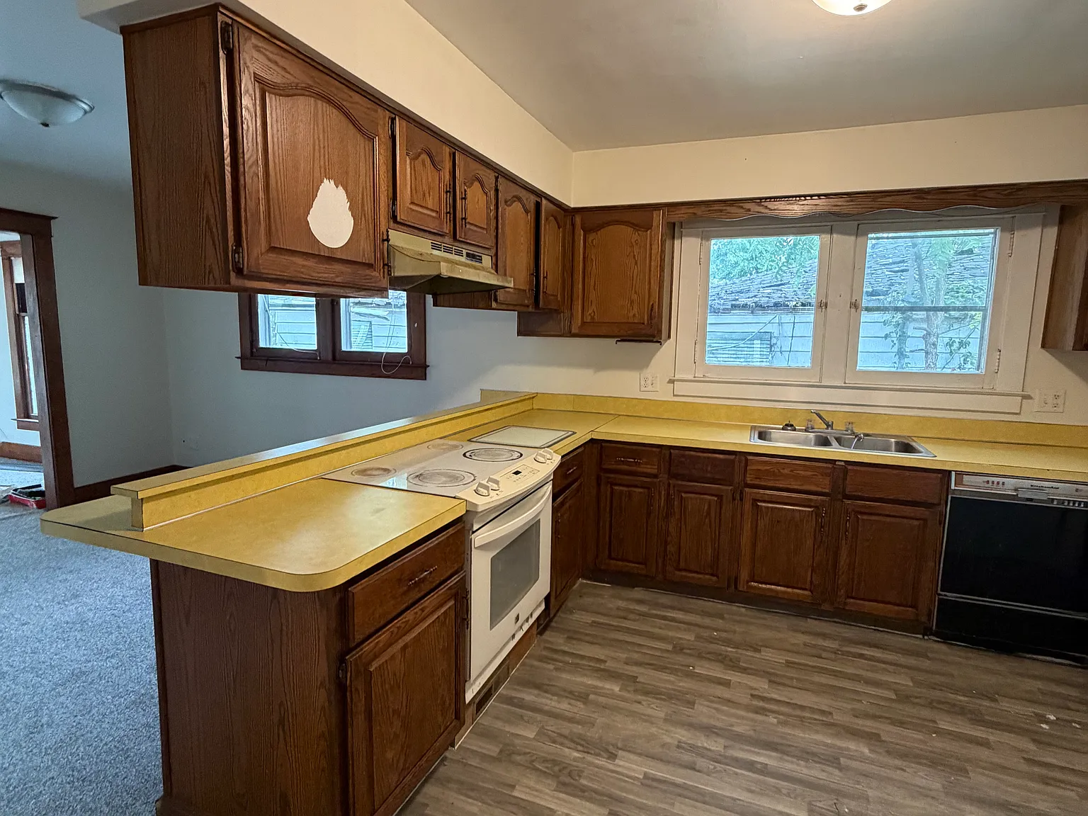 2 bed, 944 sqft, $900 — Photo 4