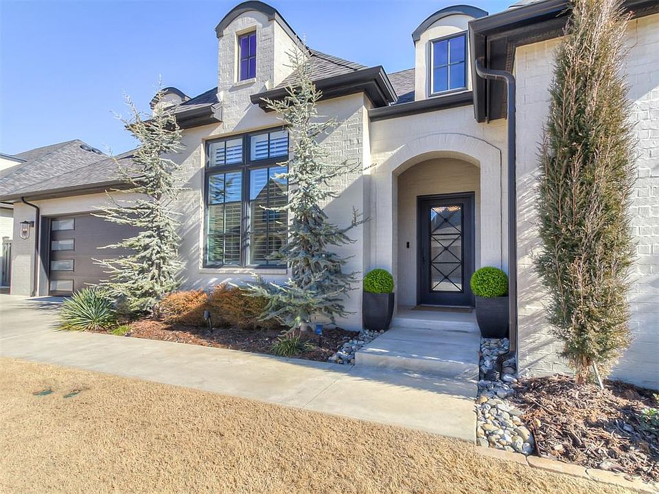 1st image of 16412 Loire West Dr