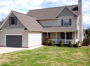 356 Elkins Rd, Jacksboro, TN 37757