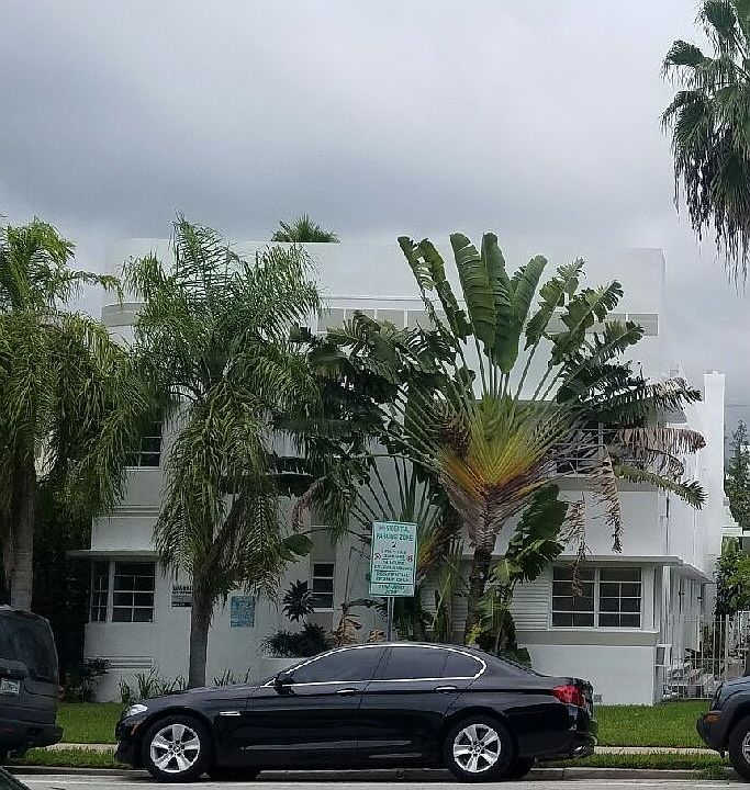 1st image of 1350 Euclid Ave #11