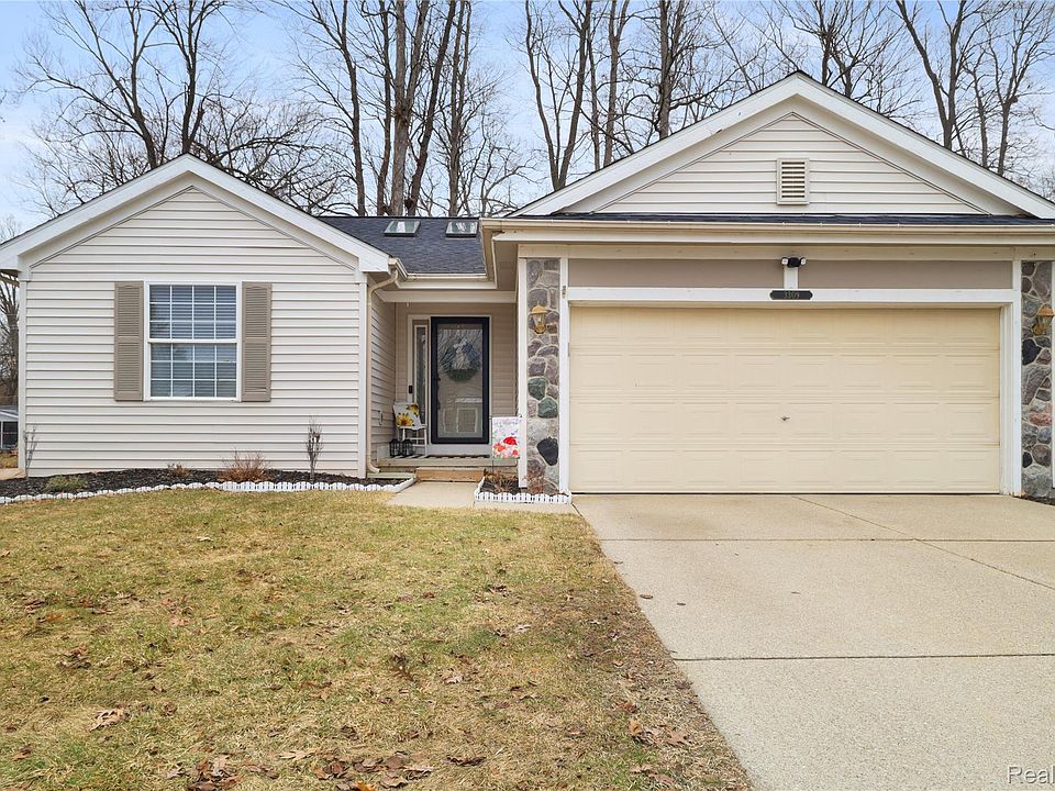 1st image of 3309 Hilltop Dr