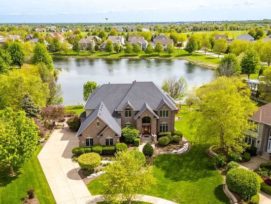 4719 Torphin Hill Ct, Naperville, IL 60564