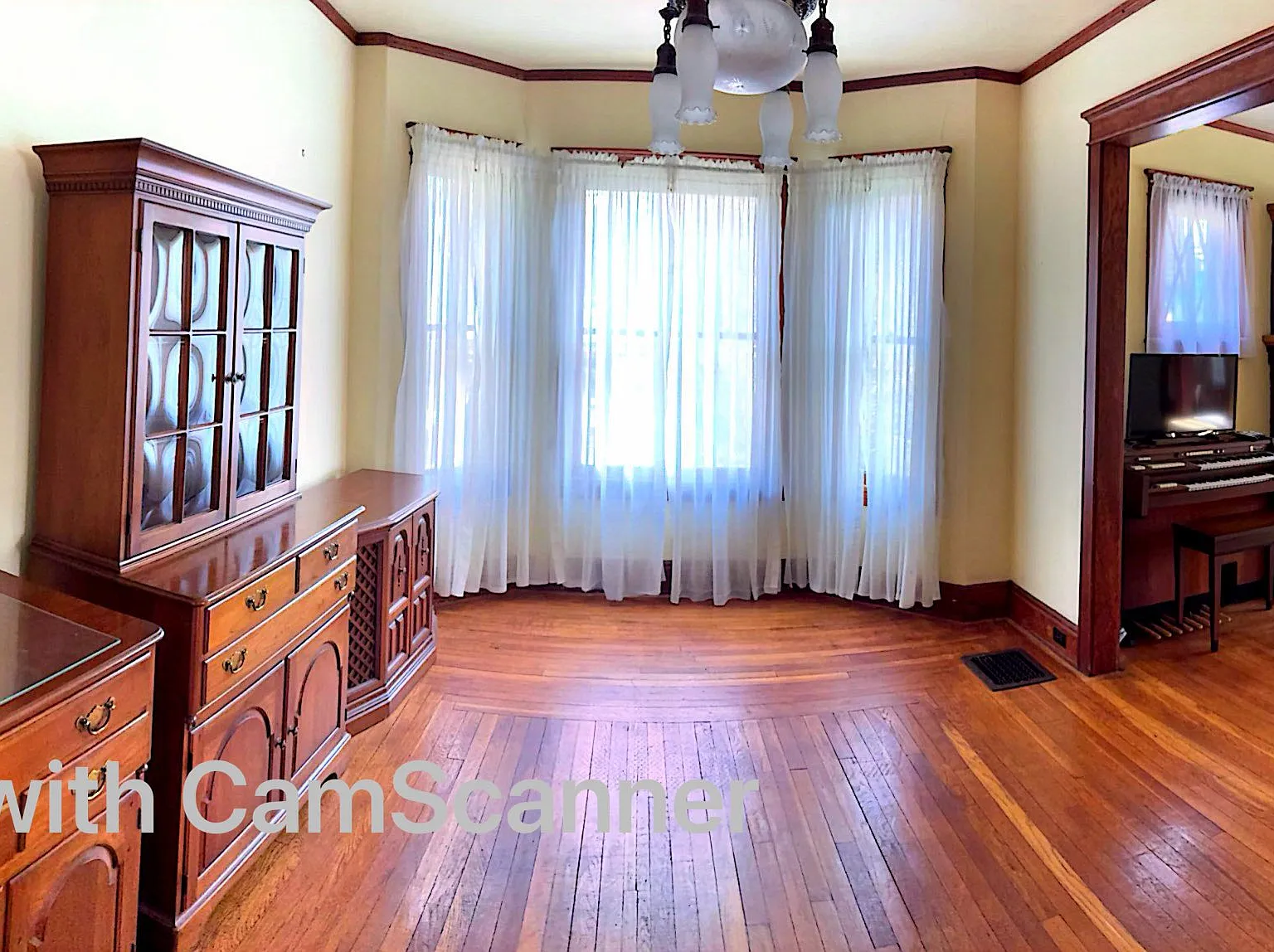 4 bed, 2064 sqft, $1,500 — Photo 4