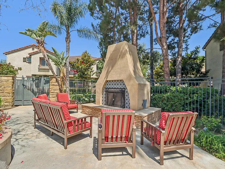 Villas at the Park — Photo 6