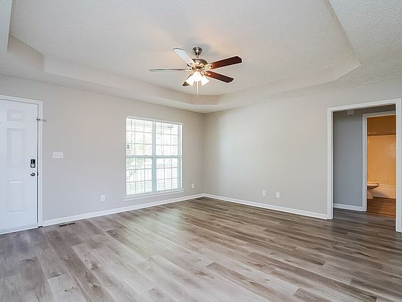 5th image of 1114 Binford Ct