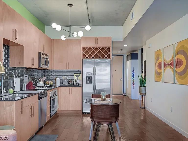 353 E Bonneville Ave #569 — Photo 9