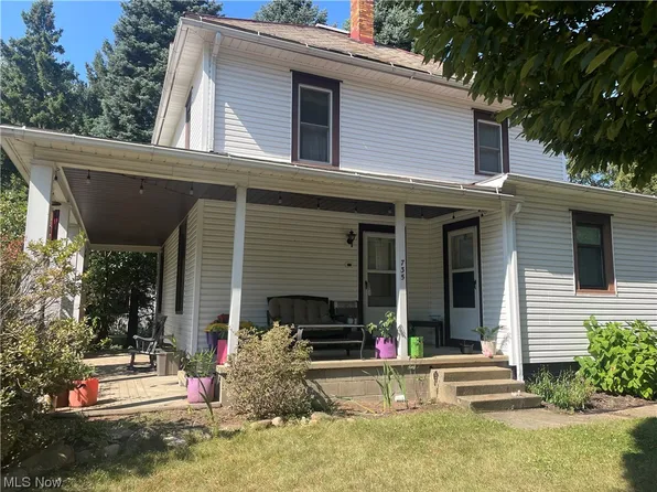 735 E Oak St, Orrville, OH 44667