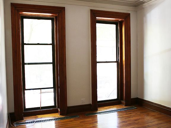 5th image of 221 Cumberland St #P