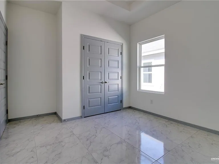 805 N Maryland St #3 — Photo 9