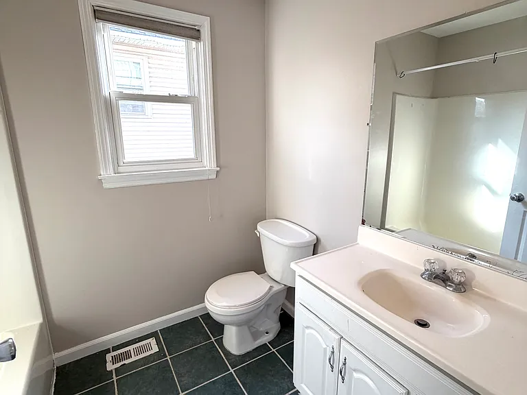 112 Tennyson Ave — Photo 8
