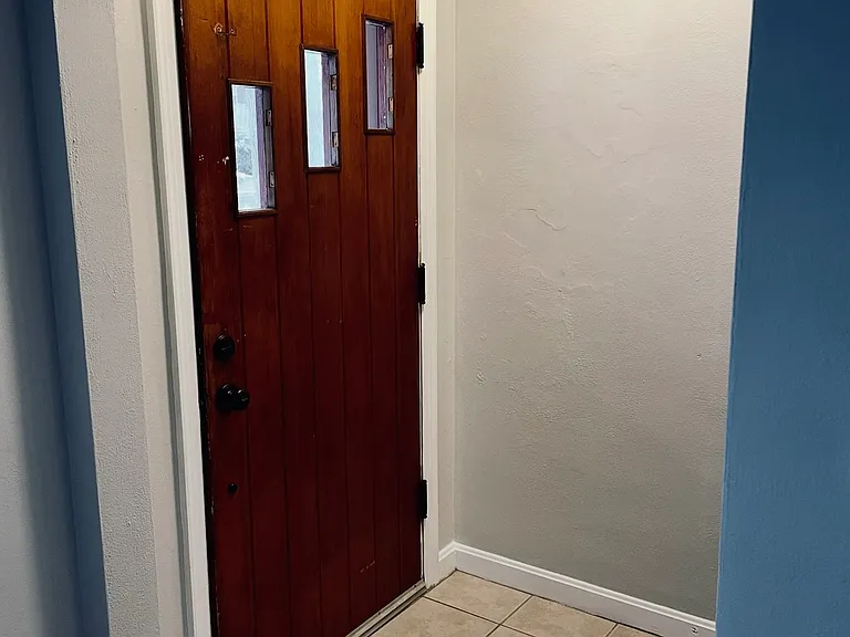 2512 Glen Pl — Photo 6