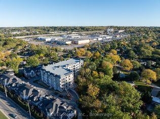 2 Arbourvale Cmn #209, Saint Catharines, ON L2T0A6