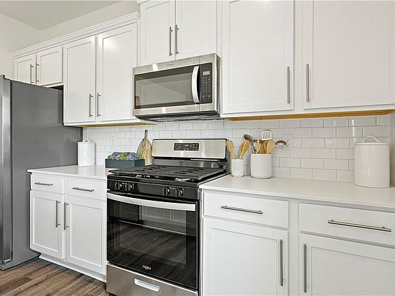 7th image of this home