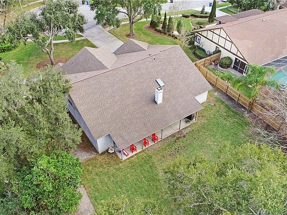 5th image of 18106 Pecan Grove Pl