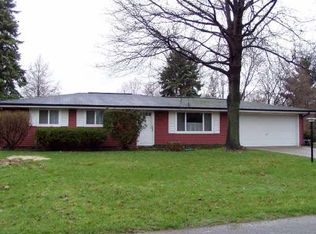 17489 Parker Dr, South Bend, IN