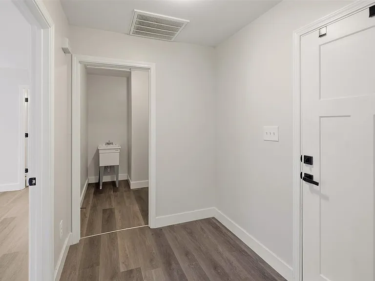 170 Starlight Dr — Photo 10