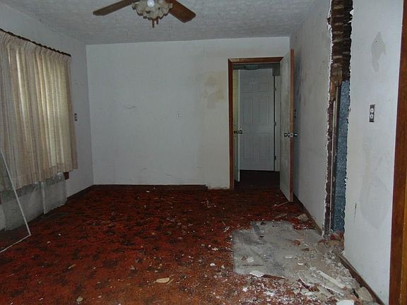 4th image of 78 Miles St
