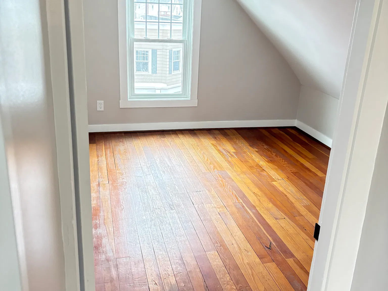 2 bed, $1,900 — Photo 2