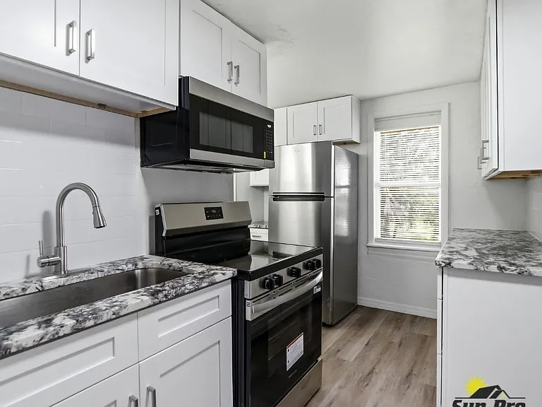 215 Live Oak Ave #1 — Photo 7