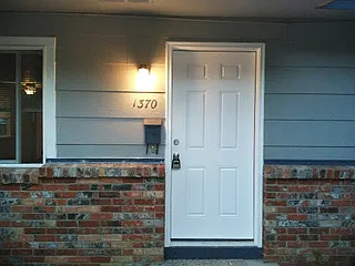 1370 S Vermont Ave #1 — Photo 8