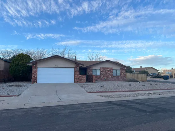 7201 Minehead St NW, Albuquerque, NM 87120