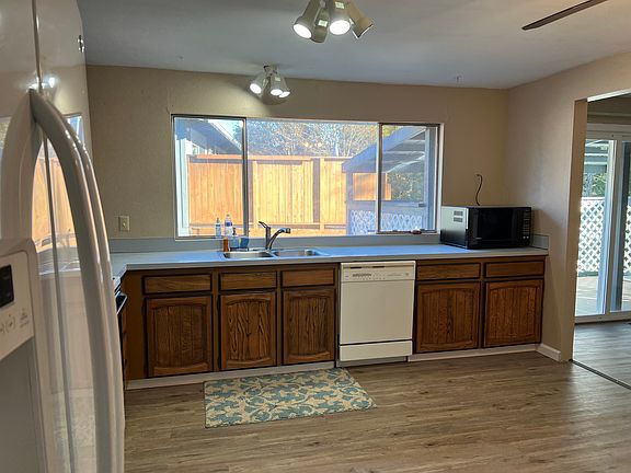 4th image of 14330 88th Ave NE