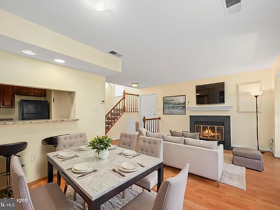 2nd image of 14427 Gringsby Ct