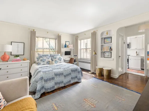 2 Grove St APT 5B, New York, NY 10014