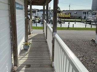 1530 Salter Path Rd #13, Indian Beach, NC 28512