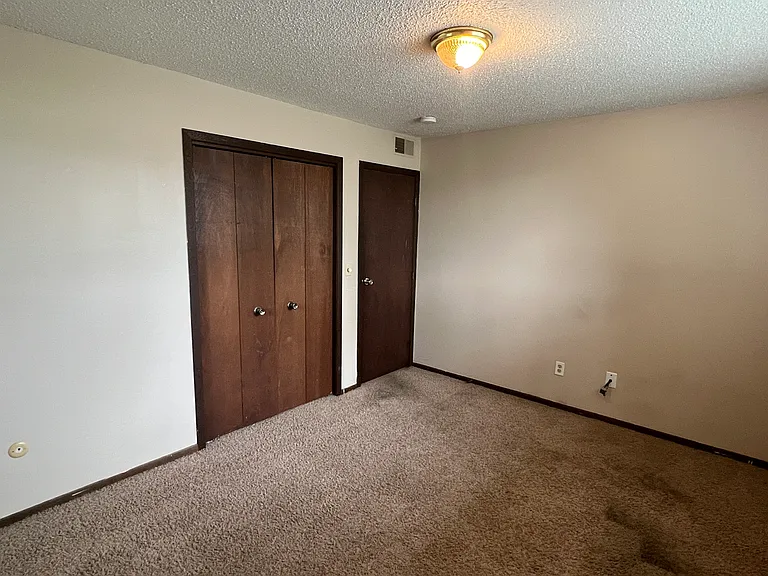 1807 Greenfield Ln SW #1 — Photo 9