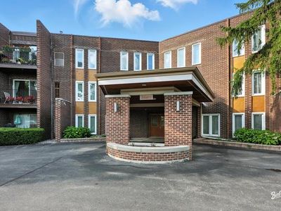 (Undisclosed Address), Wheeling, IL, 60090