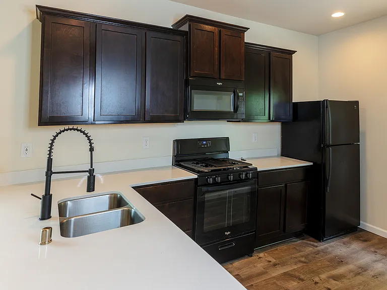 32824 Marguerite Ln — Photo 8