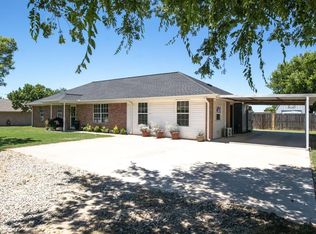 705 Decatur St, Alvord, TX 76225