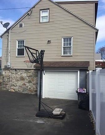 3rd image of 42 Glen Ave
