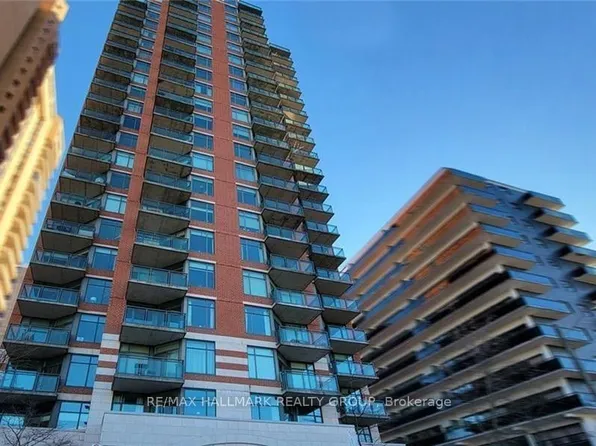 570 Laurier Ave W #906, Ottawa, ON K1R 1C8