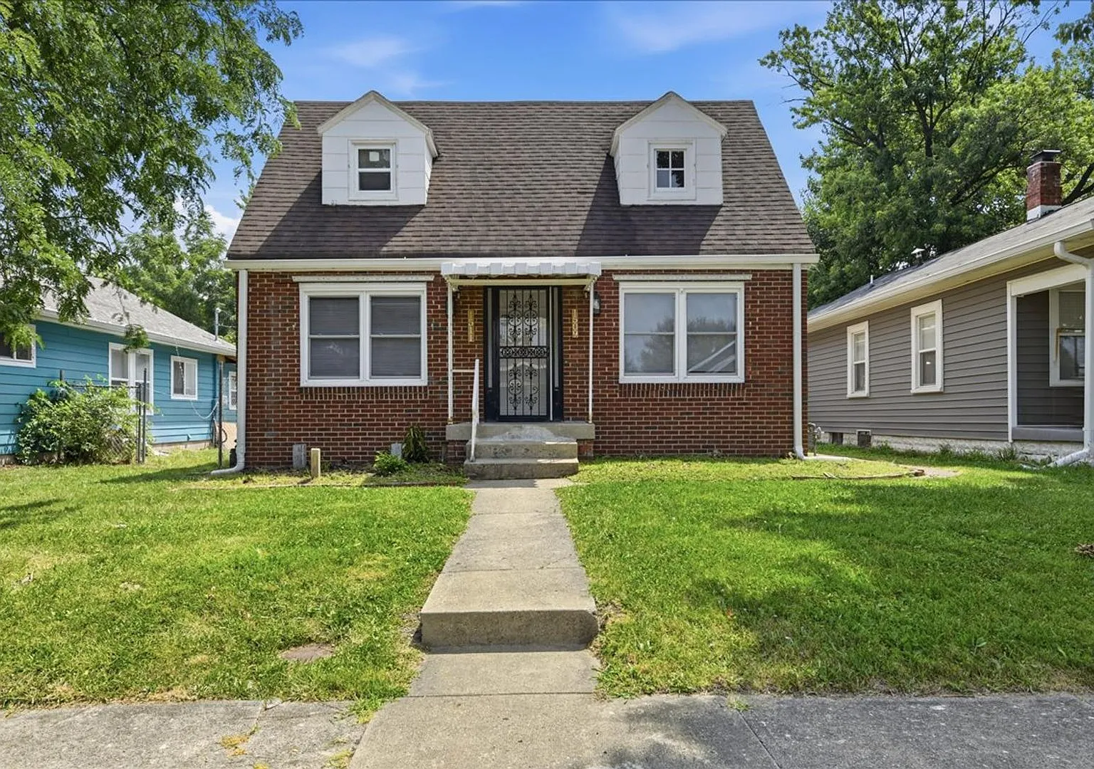 1509 - 1511 N Chester Avenue — Photo 1