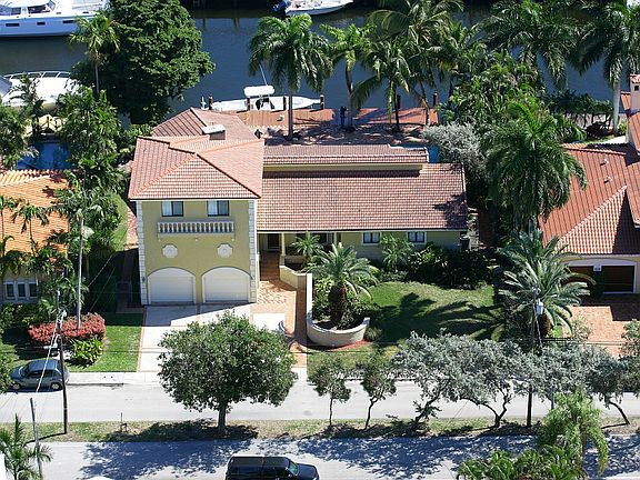 4th image of 616 Riviera Isle Dr