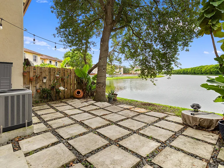 5056 SW 141st Ave — Photo 58