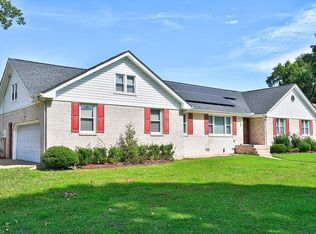 200 Fillmore Pl, Chesapeake, VA 23325