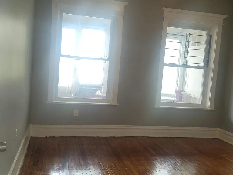 921 W 54th Pl #1F — Photo 11