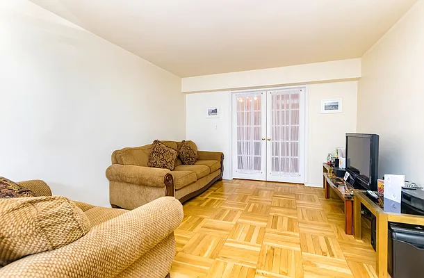 Sold by Re/Max In The City | media 2