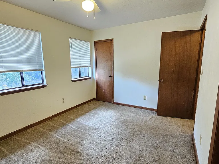 196 Locke St #D — Photo 28