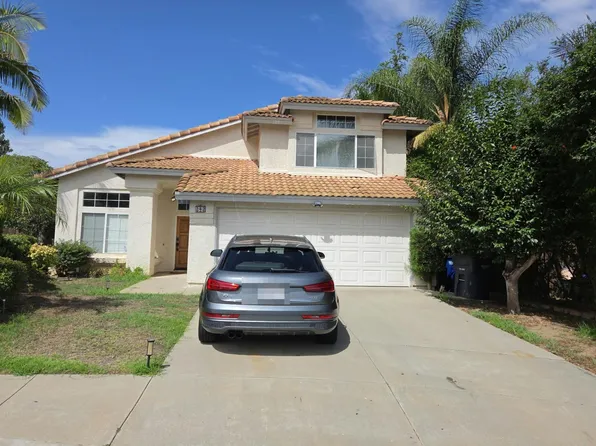 242 Royal Glen Dr, Fallbrook, CA 92028