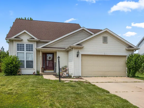 713 Sedgegrass Dr, Champaign, IL 61822