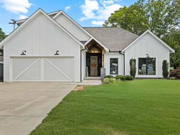 915 Ford Ave, Muscle Shoals, AL 35661