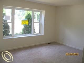 3rd image of 5752 N Silvery Ln