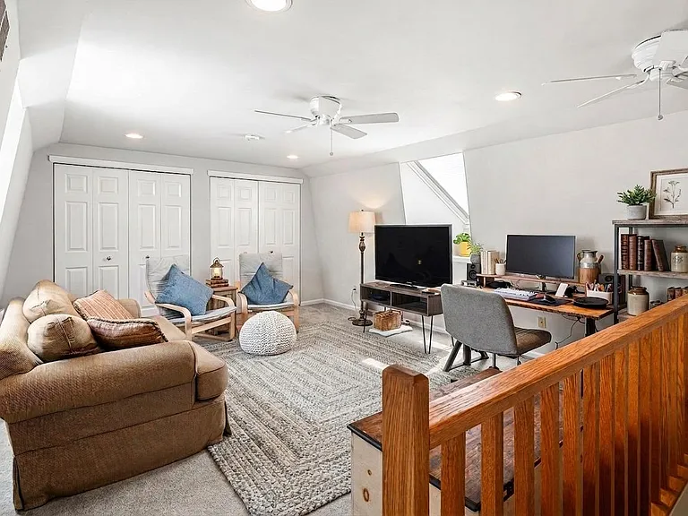 Third floor bedroom or flex space