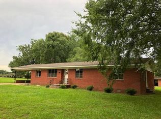 141 Christopher Rd, Starkville, MS 39759